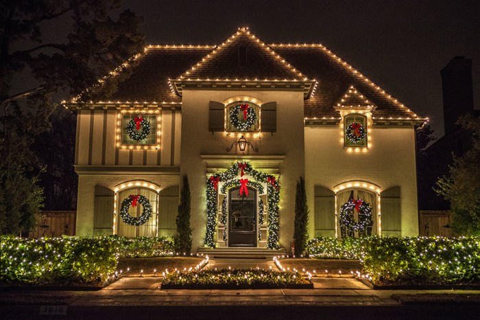 Home Exterior Christmas Lights